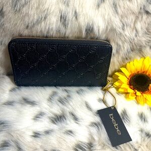NWT Safiano Bebe Black Wallet